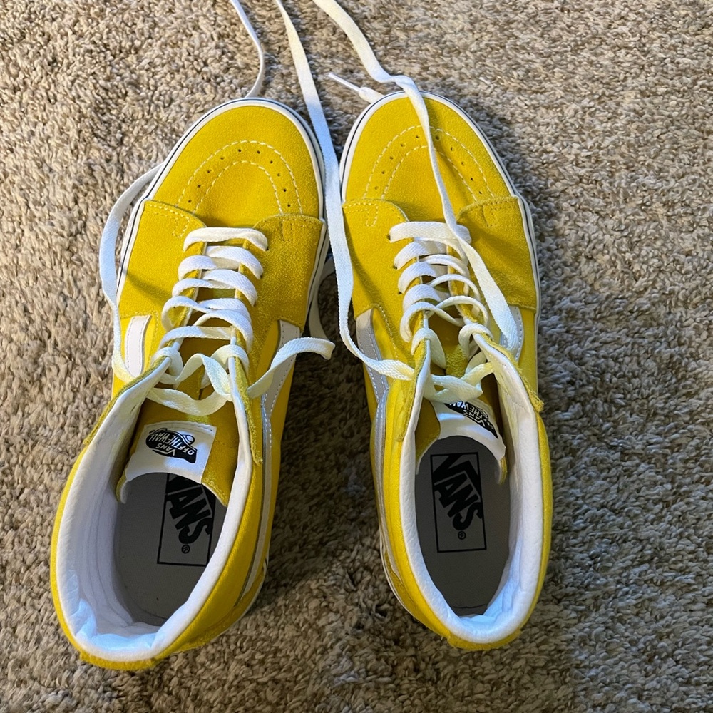 Yellow vans Sk8 high